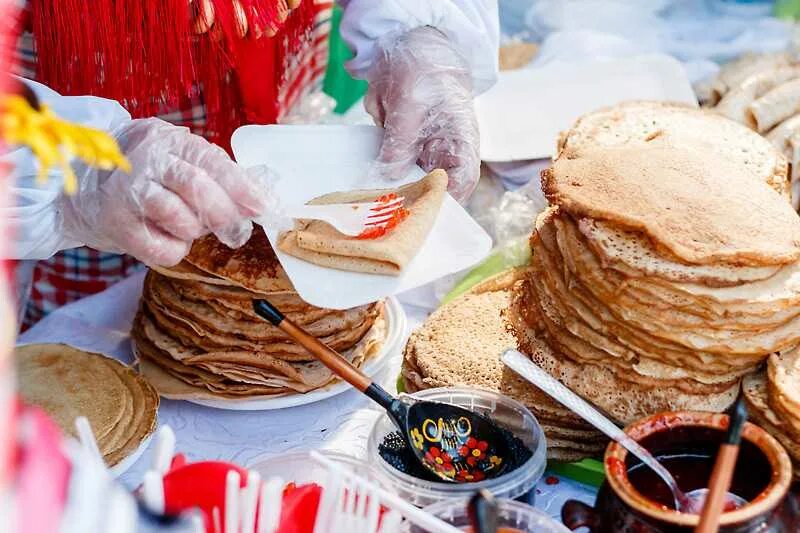 Блины масленица минус. Стол на Масленицу. Угощения на Масленицу. Масленица. Блины. Выпечка на Масленицу.