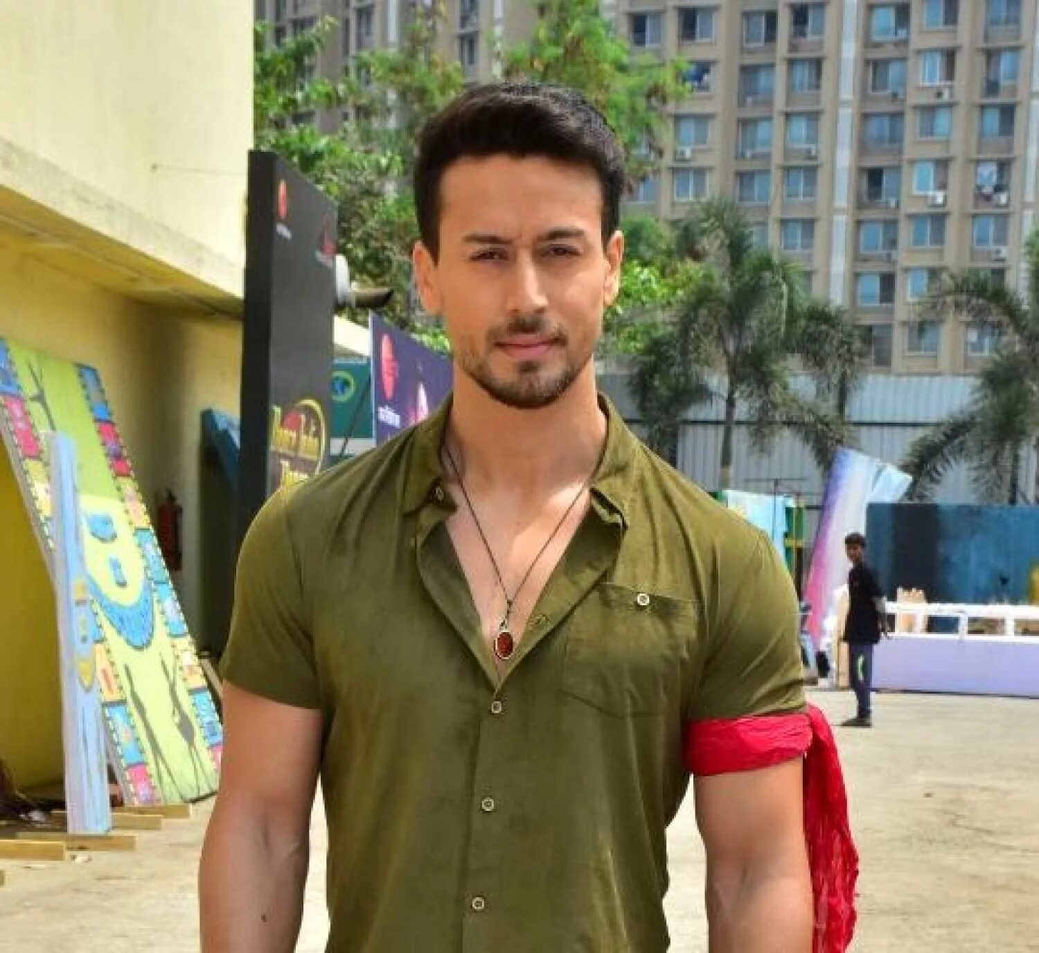 Tiger shroff 2017. Тайгер шрофф тхэквондо. Тайгер шрофф рост. Тайгер шрофф. Тайгер шрофф i ritik roshan.