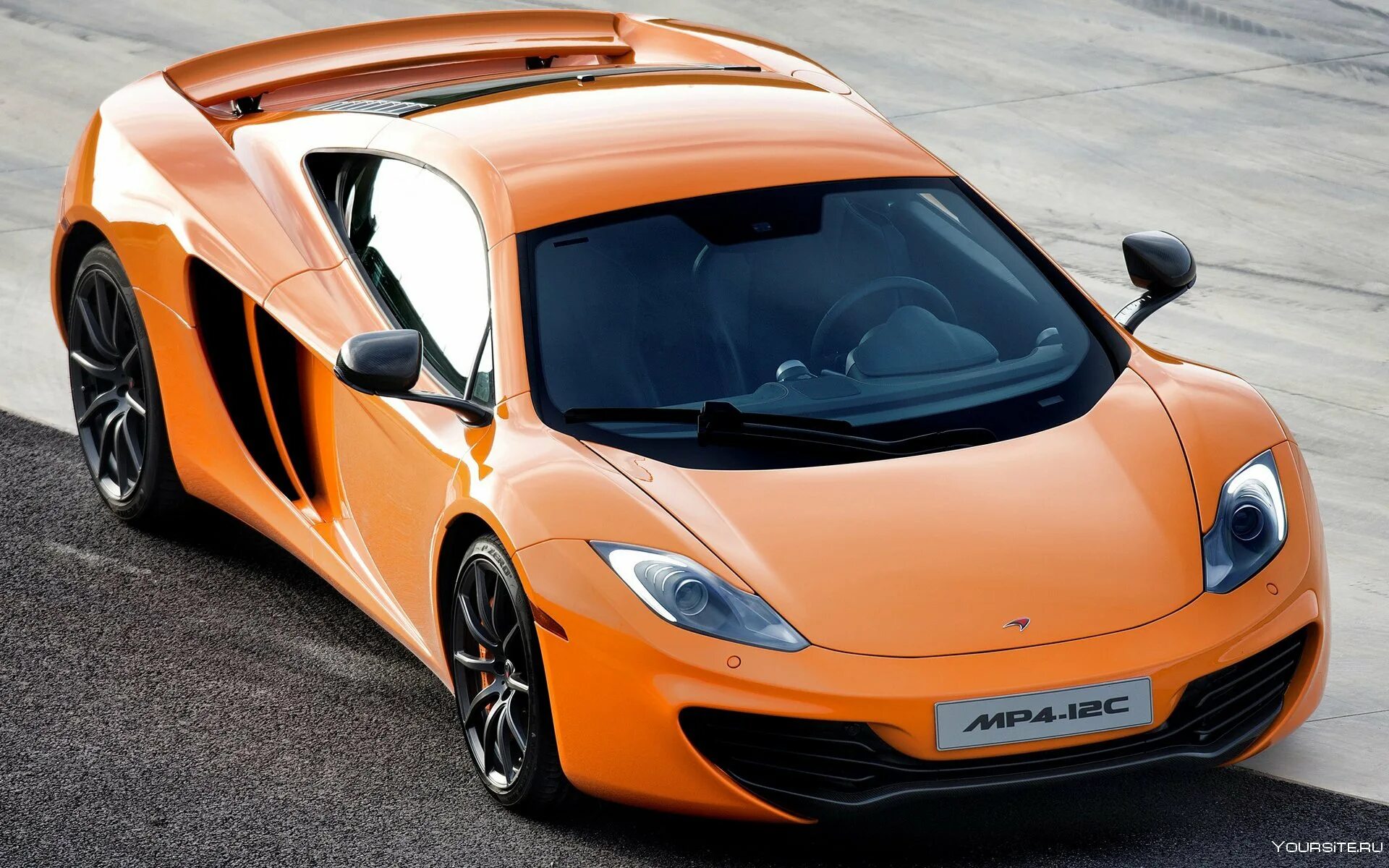 Фото машины 4. MCLAREN mp4-12c. MCLAREN 12c. MCLAREN mp4-12c 2011. MCLAREN mp12 c.