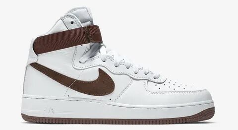 Nike air force qs