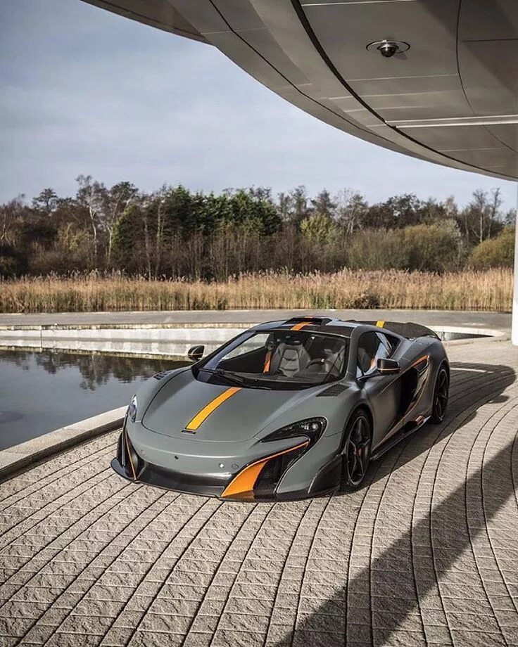 Машина mclaren. Макларен. MCLAREN 675lt. Макларен п1 2020. Макларен r1.