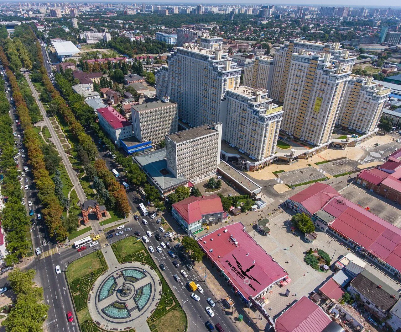 Краснодар улица красная ночью. Краснодар столица кубани. Рук город краснодар. Краснодар с высоты птичьего полета. Центральный микрорайон краснодар.