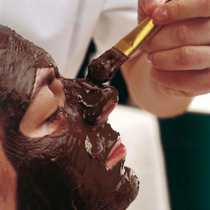 Маска шоколад. Шоколадная маска. Маска из шоколада для лица.