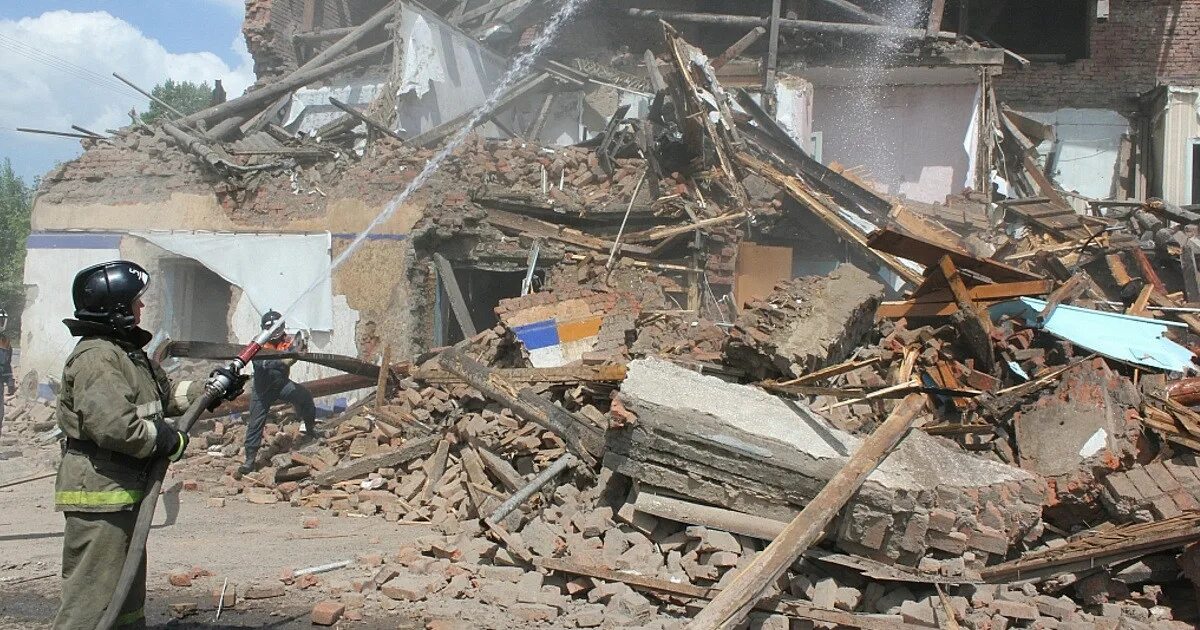 Землетрясение в адыгее. Землетрясение в 2013 году в кемеровской области. землетрясение в кемеровской области. последствия землетрясения в 2013 году в кемеровской области. последствия землетрясения в кемеровской области 2013.