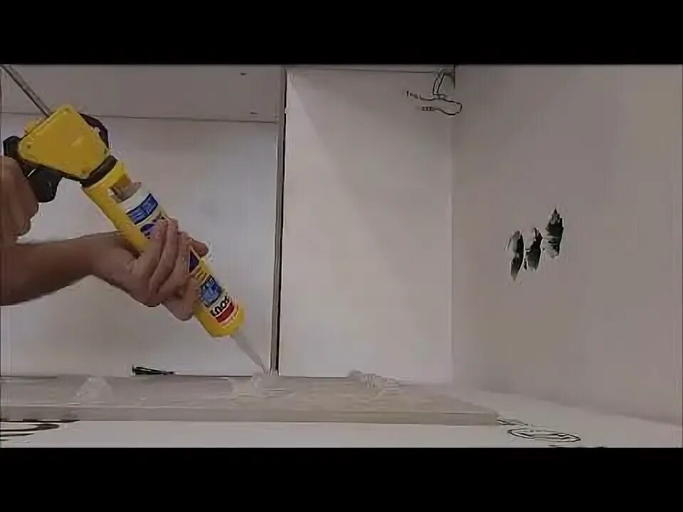 Можно ли клеить жидкие гвозди на обои. Жидкие гвозди нанесение. Жидкие гвозди для зеркал. Жидкие гвозди кимтек 93 для зеркал 280мл. Клеи монтажные нанесение.