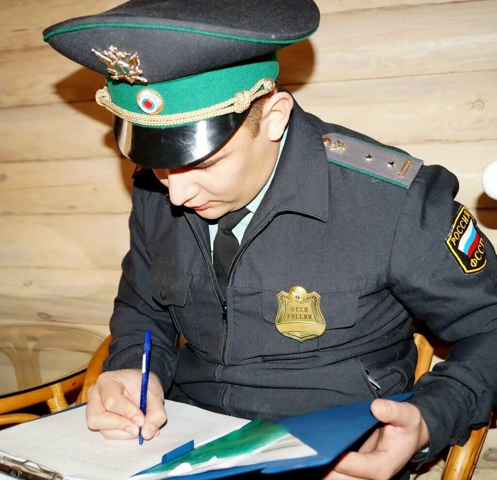17 отдел судебных приставов. Служба фссп. атрибуты судебных приставов. служба судебных приставов картинки. судебный пристав в старину.