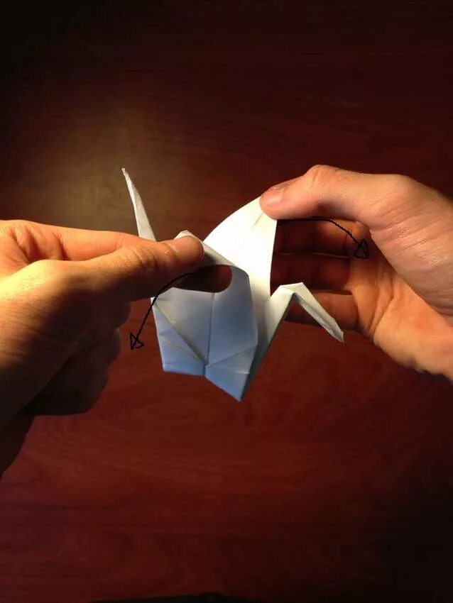 Бумажный Журавлик. Бумажный Журавлик в руках. Журавль из бумаги. Оригами Эстетика.