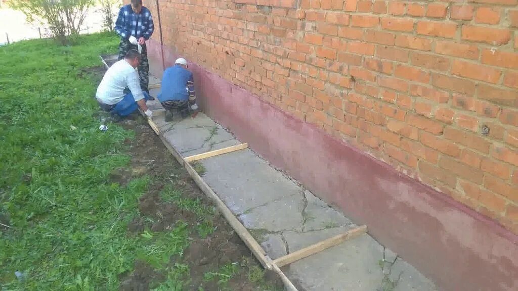 Как убрать отмостку