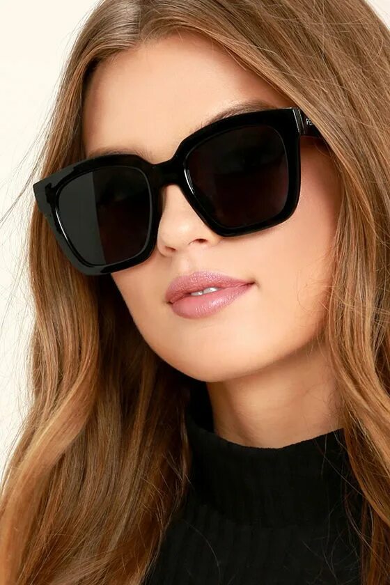 Солнцезащитные очки. Очки солнцезащитные женские. Модные солнцезащитные очки. Очки от солнца женские. Черные солнечные очки
