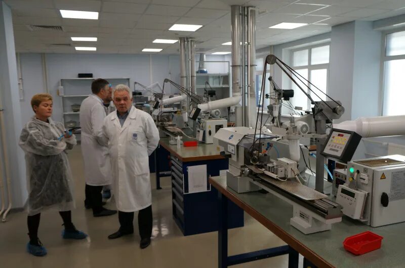 Ижевский завода упал купол. Ижевский электромеханический завод купол логотип. Ижевский завода упал купол. Комбинат питания купол ижевск. Вавилов иэмз купол.