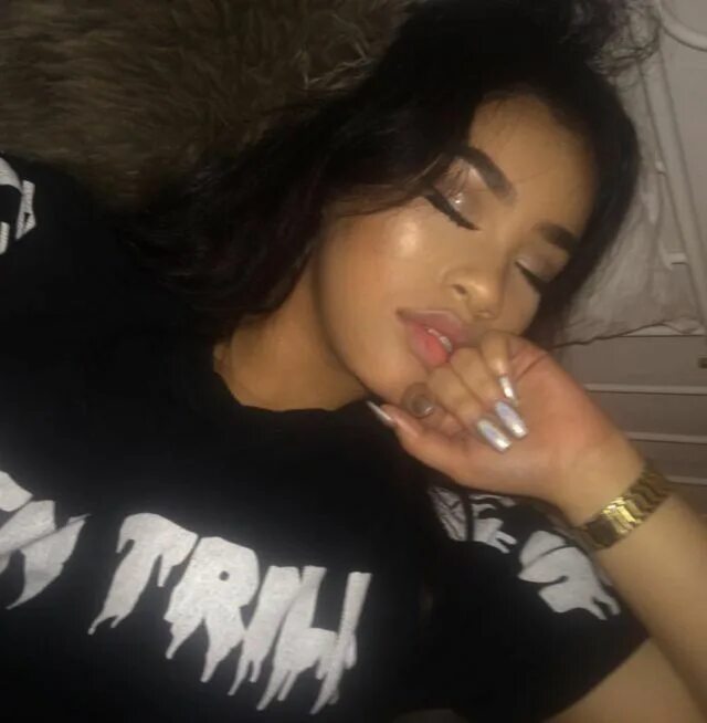 I like this bitch this bitch