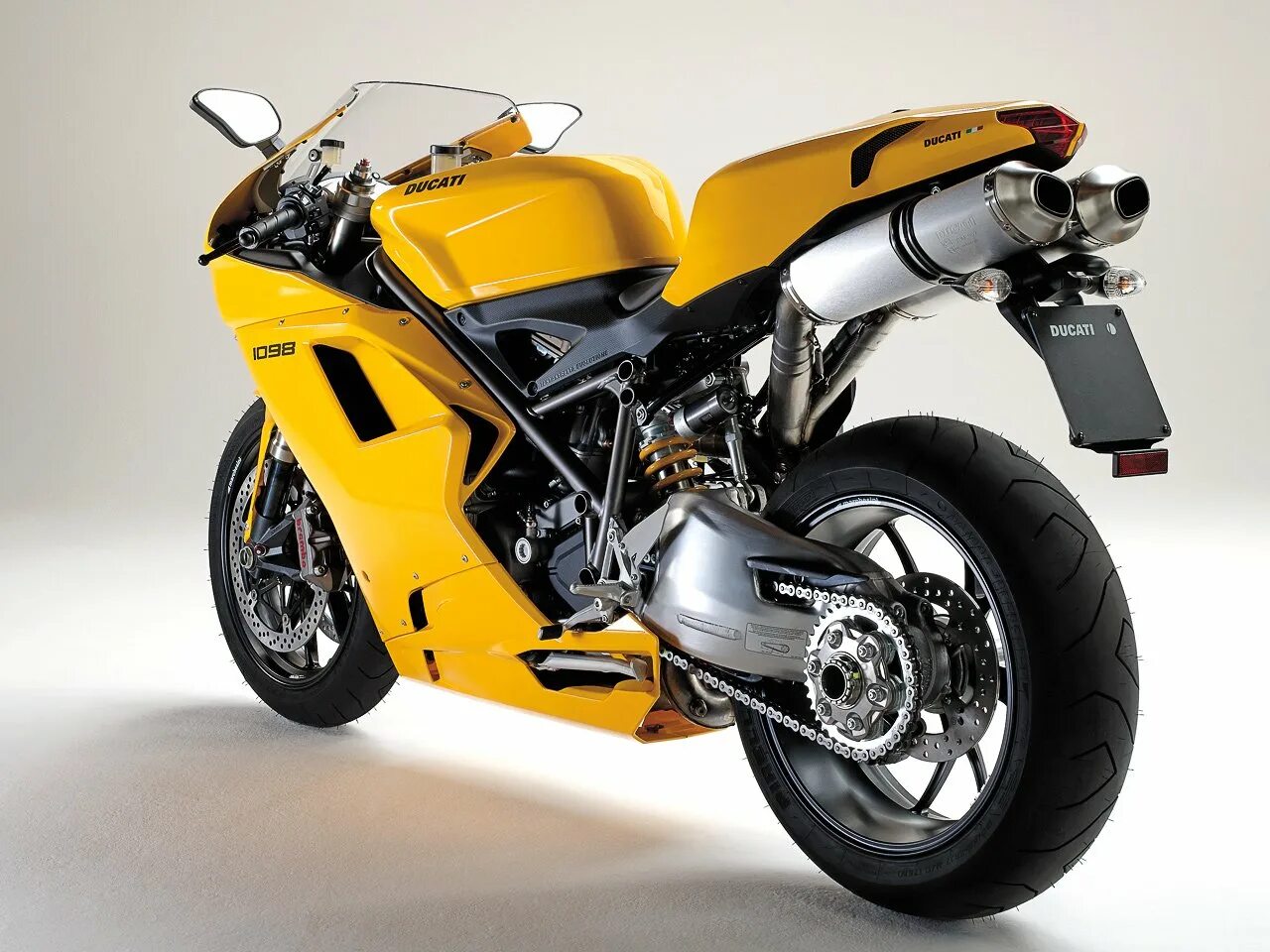 Ducati 1098. Дукати 1099. Дукати мотоцикл 749. Байки названия