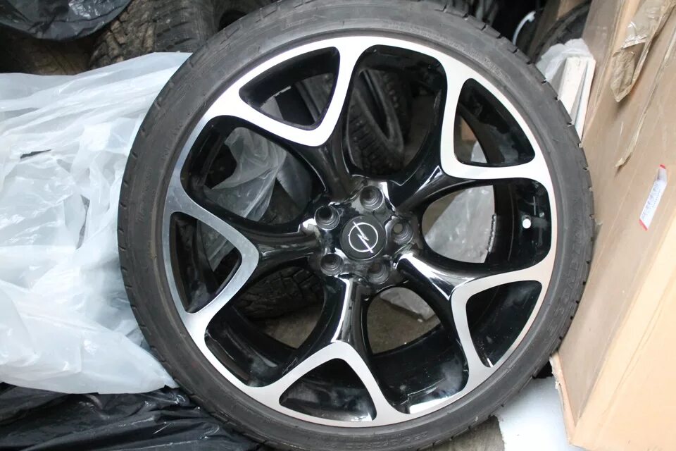 Диск опс. Диски опель опс 20r. диски opel r20. опель диски r20. диски insignia opc r20.