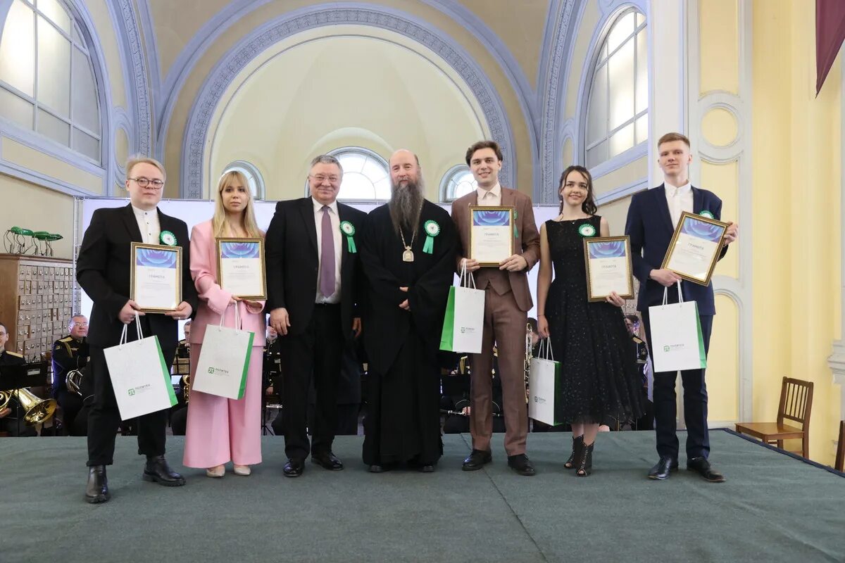 честь 124. награждение. честь 124. бал фото. честь 124.