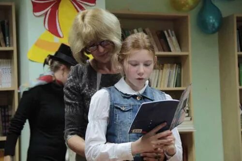 пятиклассник. библиотека в частной школе. 116 гимназия екб. гимназия утро. гимназия утро.