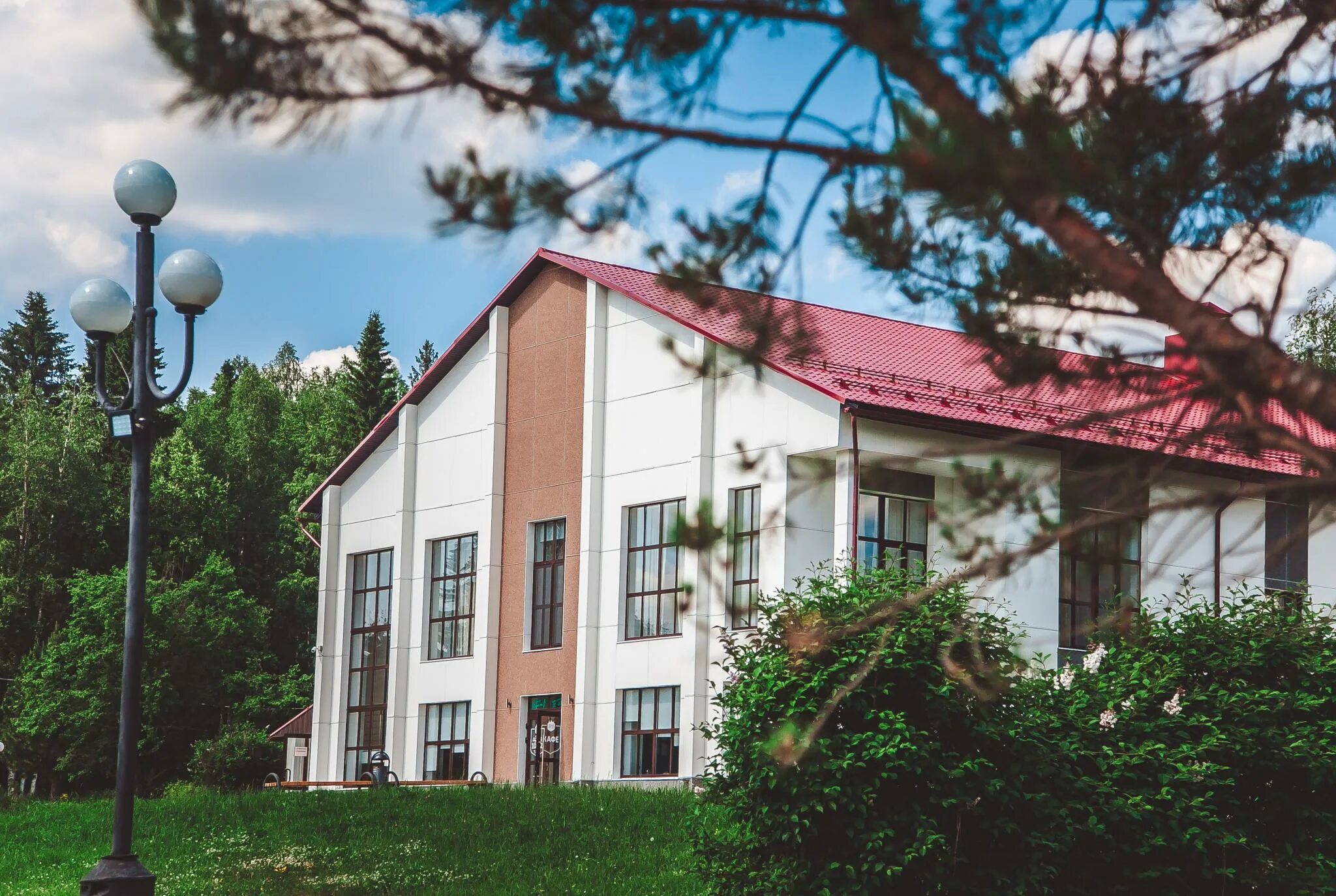 Лысьва Березка Гостиный двор. Лысьва Пермский край Гостиный двор. Г Лысьва,, Гостиный двор". Лысьва отдых