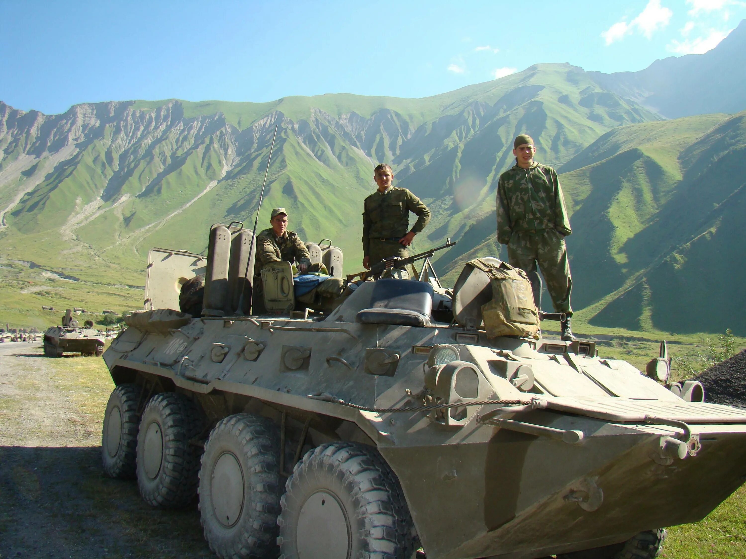 Чеченская 80. БТР 80 В Чечне. БТР 80 Кавказ. БТР-80а Южная Осетия. БТР 80 Грузия.