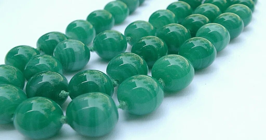 Нефрит какого цвета бывает. Нефрит самородок. Нефрит какого цвета бывает. Nephrite jade. Нефрит какого цвета бывает.