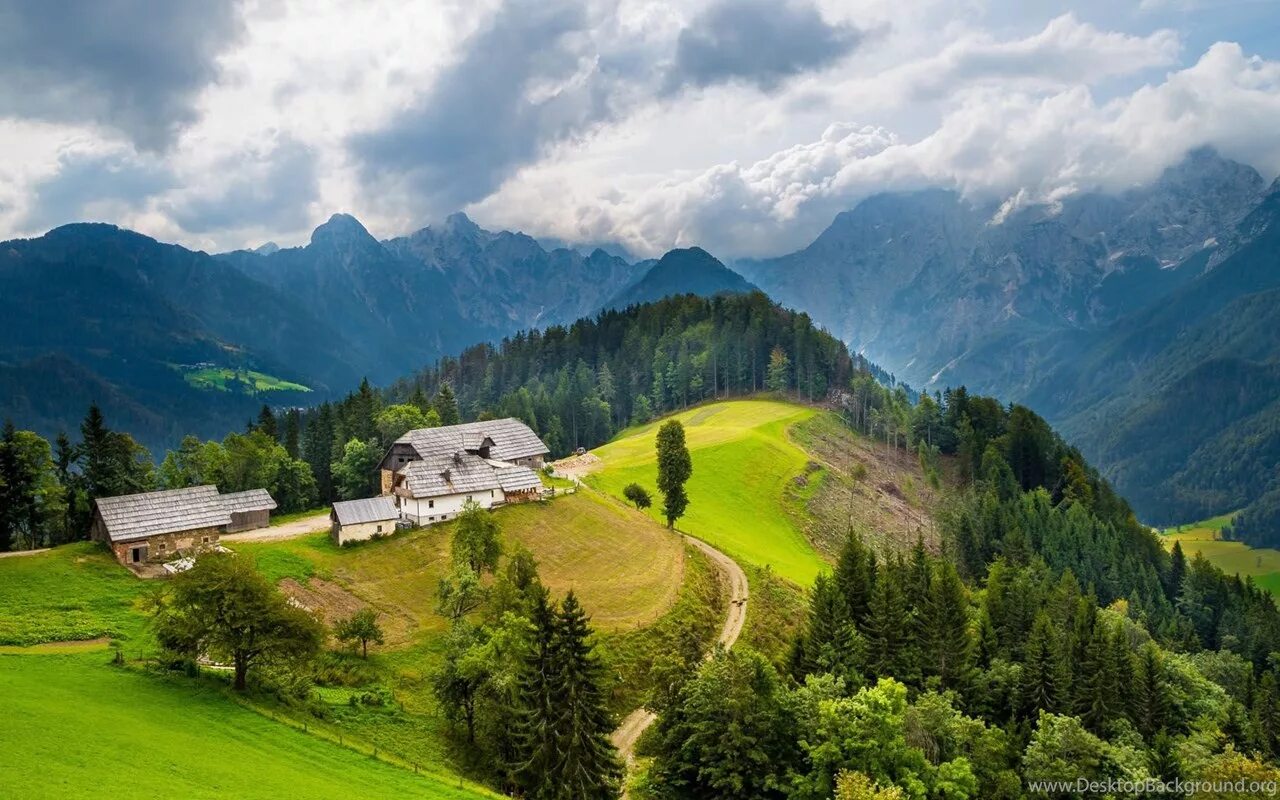 Amazing view. Долина Лаутербруннен Швейцария. Альпийские Луга Швейцария. Зеленые холмы Швейцарии. Природа Швейцарии Альпы.