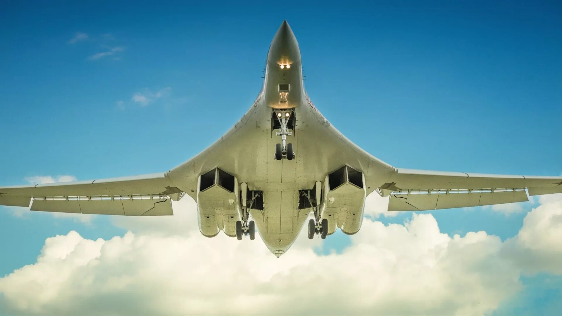 Ту-160 белый лебедь. Бомбардировщик ту-160. Стратегический бомбардировщик белый лебедь. Ту-160 сверхзвуковой самолёт. Ту 160 сверхзвуковой самолет вооружение