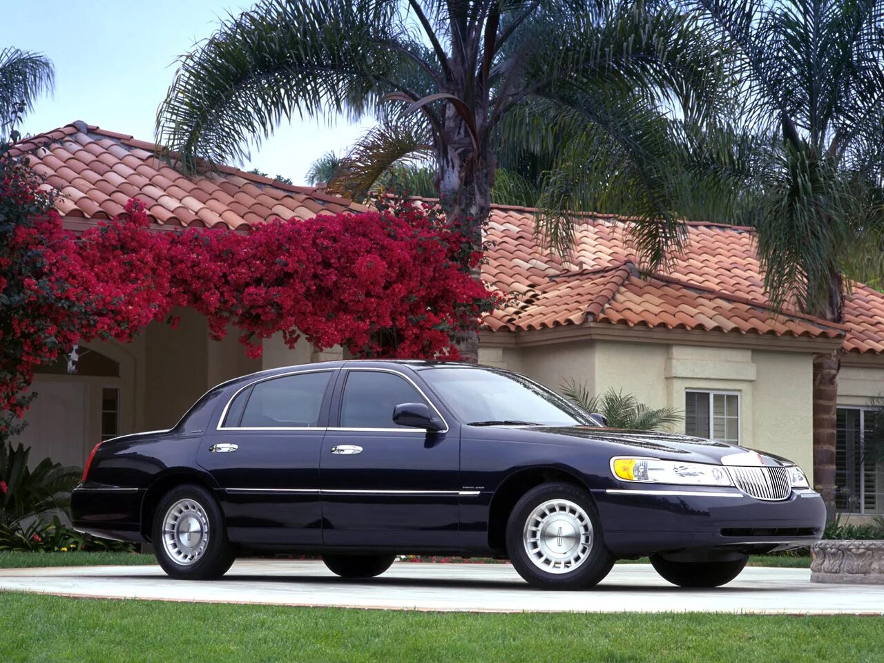 Lincoln Town car. Lincoln Town car 1998. Lincoln Таун кар 1998. Lincoln Town car 2000.