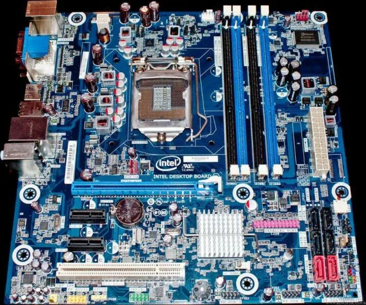 Материнка dh55tc. Материнская плата Intel dh55tc. Intel desktop Board dh55. Материнская плата MB Socket 1156 Intel dh55tc. Сокет 1156 платы