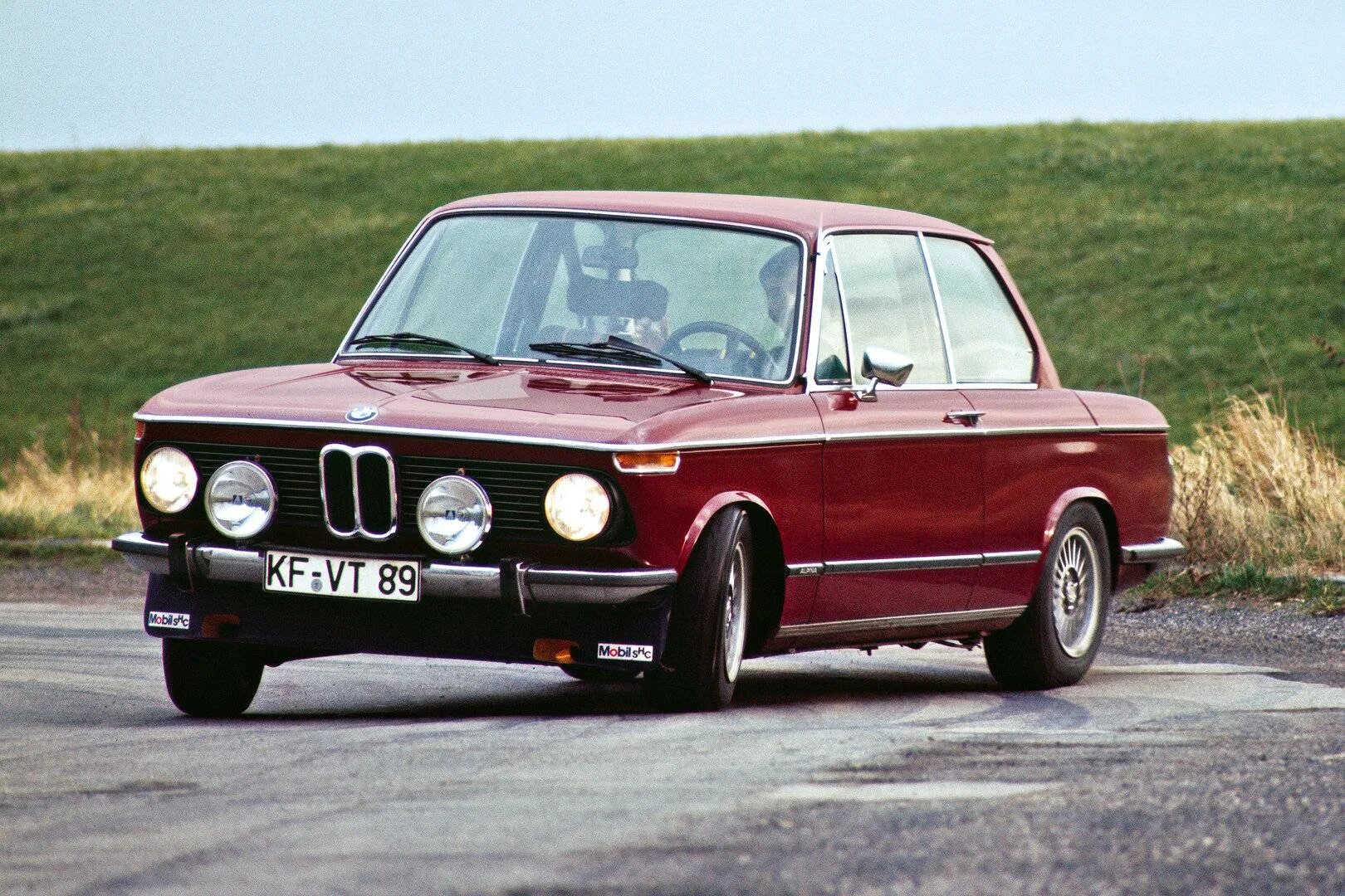 Е 10 28. BMW 2002 Alpina. BMW e10 2002. BMW 2002 е10. 1966 — BMW 2002.