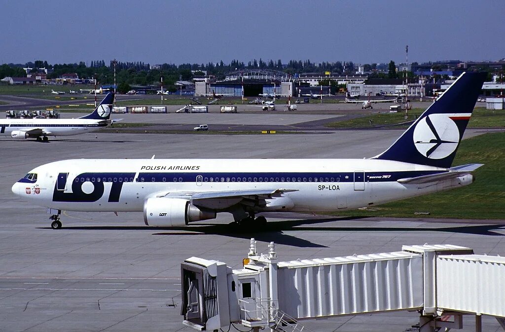 Lot 767-200. Польские авиалинии. Компания лот польские авиалинии. Lot 767-300. Lot polish airlines