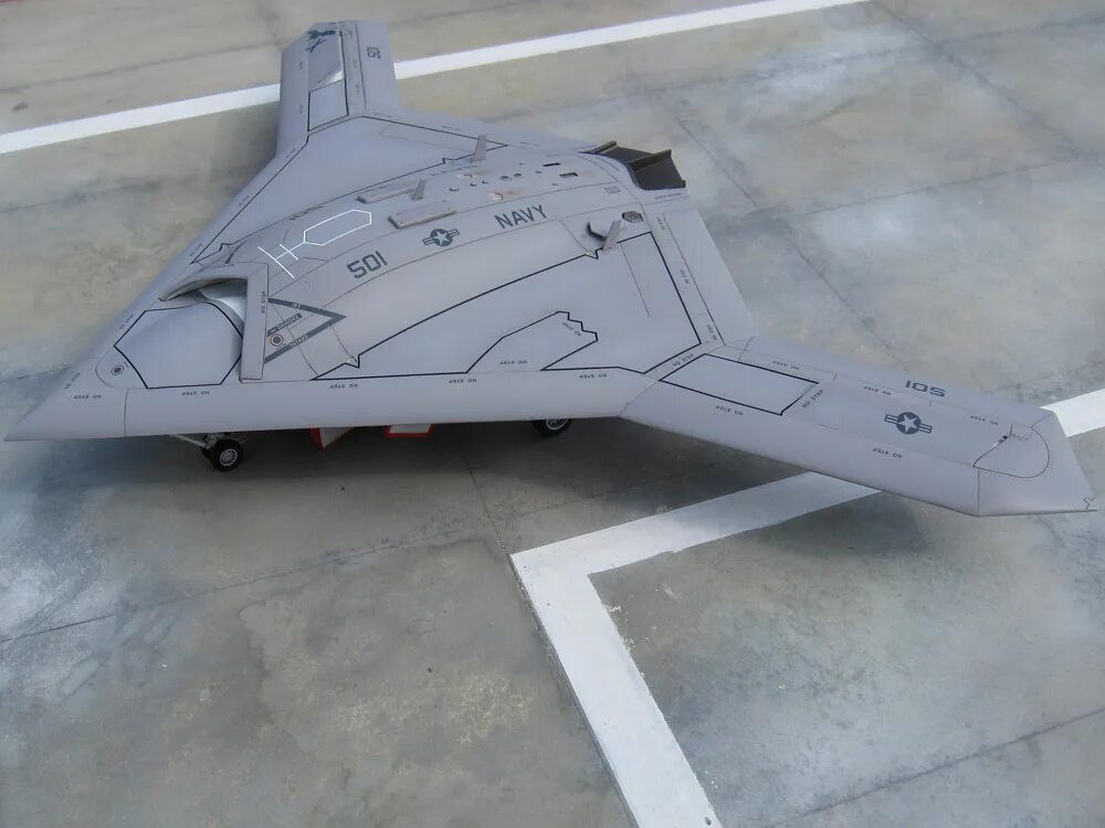 X-47b XQ-58a. Northrop Grumman x-47b схема. Northrop Grumman x-47bс. Плоское сопло x 47b.