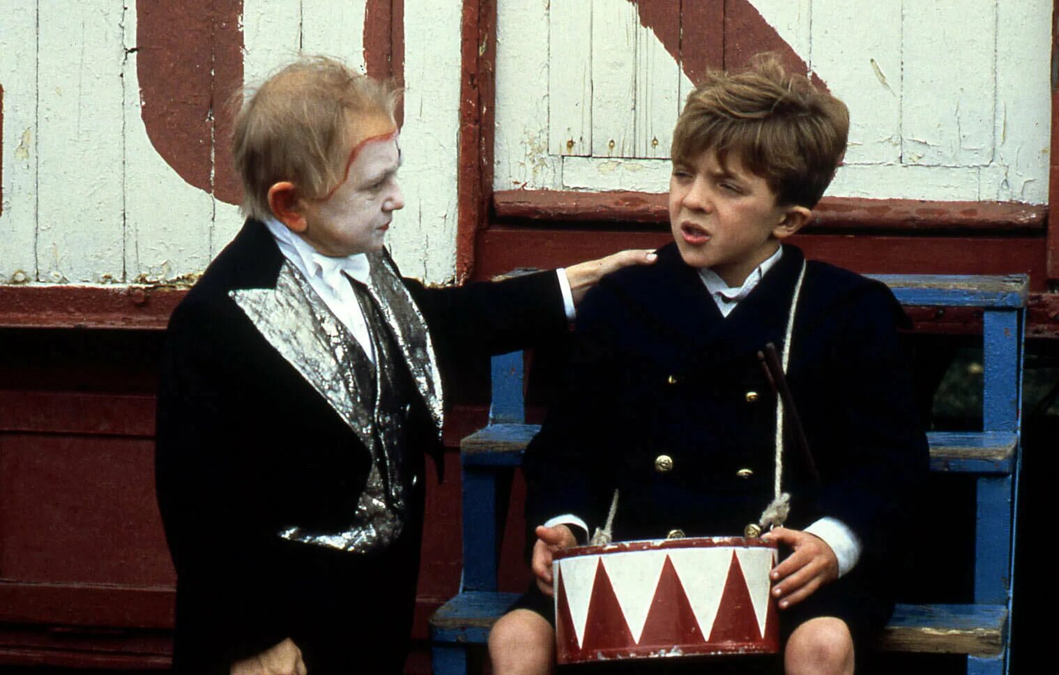 Жестяной барабан katharina thalbach. Жестяной барабан 1979 постельная сцена. Жестяной барабан 1979 отзывы. Жестяной барабан die blechtrommel, 1979 18. Грасс жестяной барабан задания.