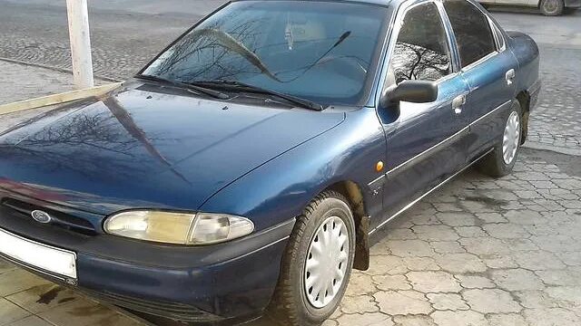 Форд мондео 1993 бензин. Ford mondeo 1993г.в. форд мондео 1993. форд мондео 1993 пульт ду. форд мондео 1993г подлокотник.