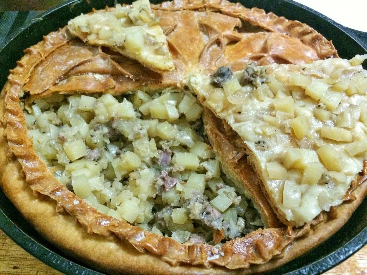 Картошка с мясом в тесте татарское