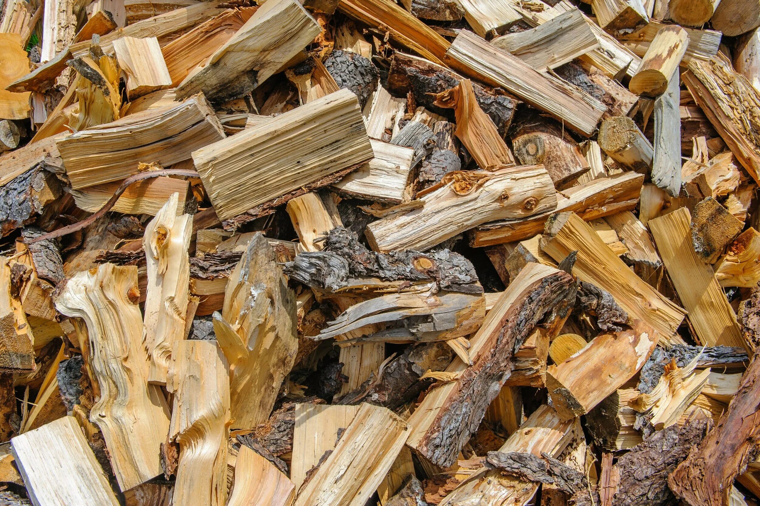 Древесных отходов. Древесные отходы. Отходы производства древесины. Переработанная древесина. Утилизация древесины.