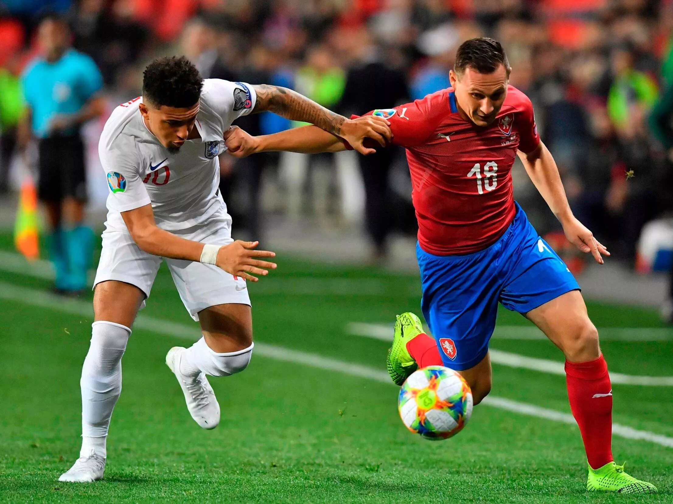 Чехия футбол. Россия-Англия 2-1. Россия Англия 2-1 отборочный этап евро 2008. Чемпионат Чехии по футболу.