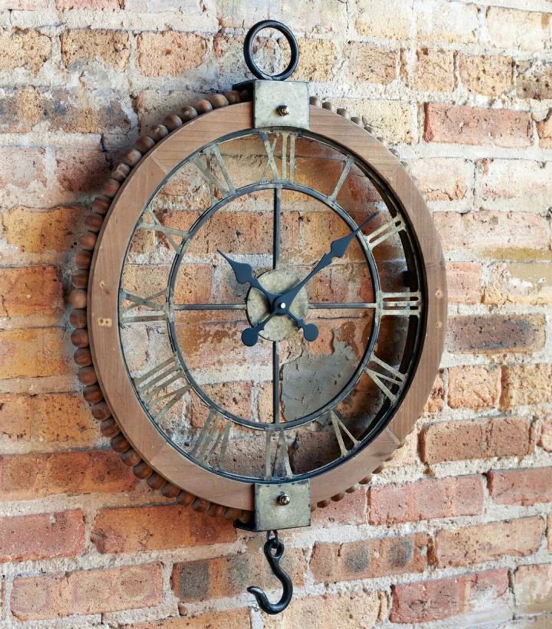 Часы лофт металл римские 40см. Часы лофт «Талан»76 см. Часы в стиле лофт. Настенные часы в стиле лофт.