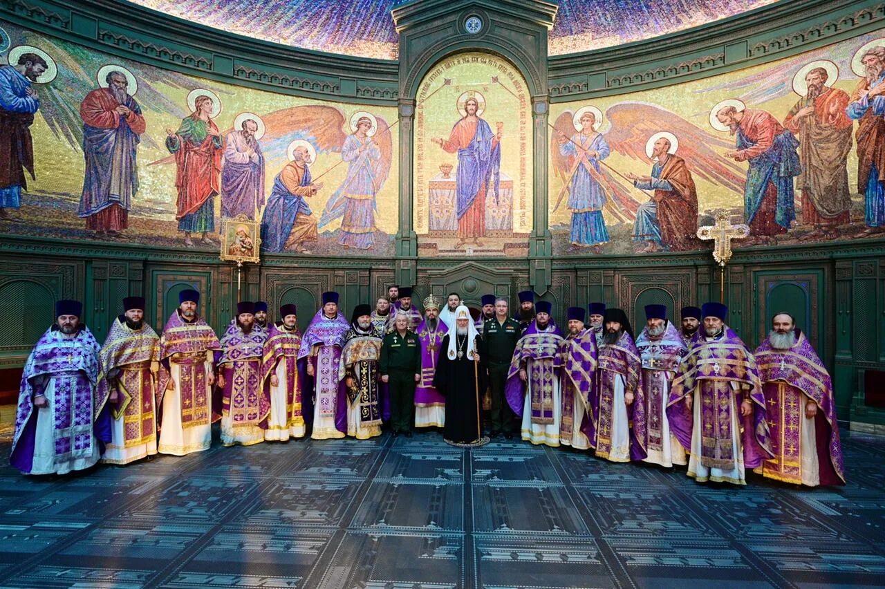 Московская епархия русской православной. Патриаршая служба. Храм Вооруженных сил России. Главный храм Вооружённых сил литургия. Храм Вооружённых сил в Подмосковье.