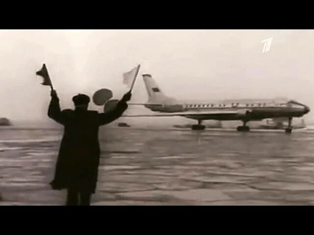 Самолет севший на неву. Аварийная посадка на неву в 1963 году. 1963 год посадка самолета на неву док фильм. авиакатастрофа нева 1963. аварийная посадка самолета на неву 1963 год.