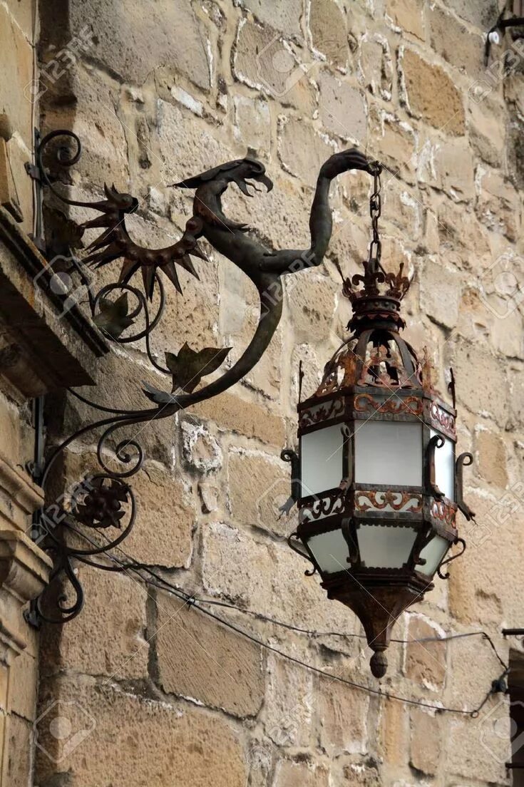 Arte lamp уличный светильник berlin. Фонарь arte lamp a1017pa-1bn. 500. Фонарь robers al6647. Средневековая лампа.