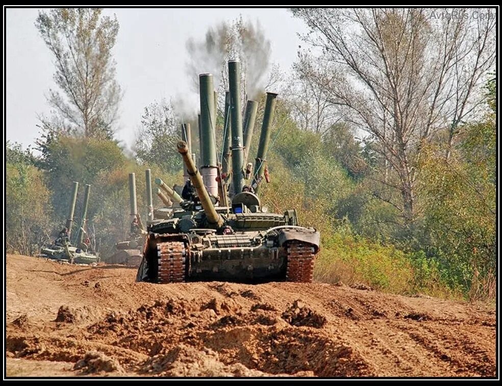 Танку весел. Смешной танк. Самые смешные танки. Веселый танк. Ржачный танк.