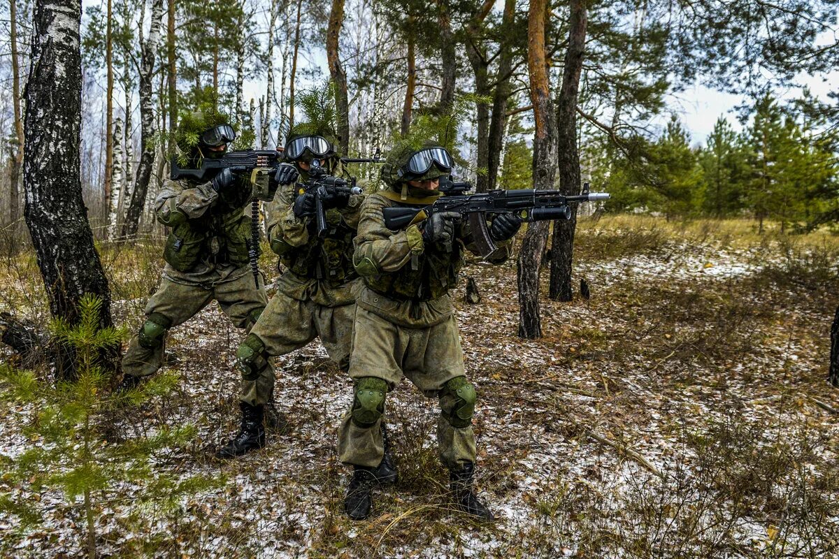 Разведывательный дозор. Военная разведка войска РФ. Развед группа. Военная разведка России гру России. Спецназ военной разведки.