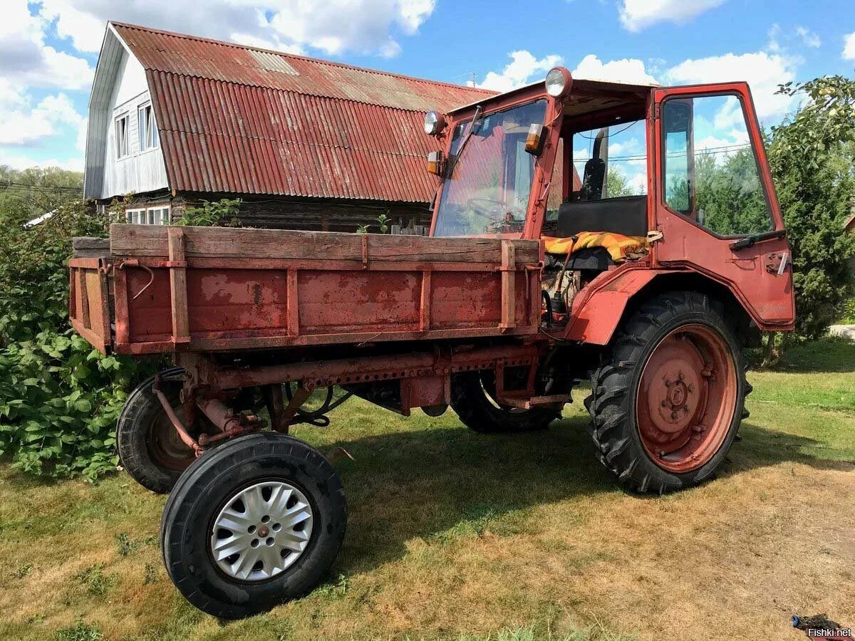 Купить т 16 цены. Т-16 (трактор). Трактор ХТЗ Т 16. Трактор т 16 МГУ. Колёсный трактор т-16.