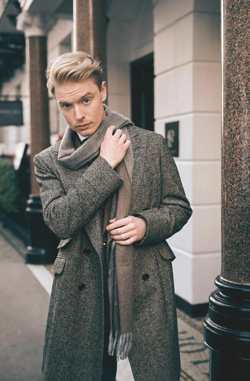 Фредди Фокс. Фредди Фокс Эндрю Миньярд. Freddie Fox Photoshoot.