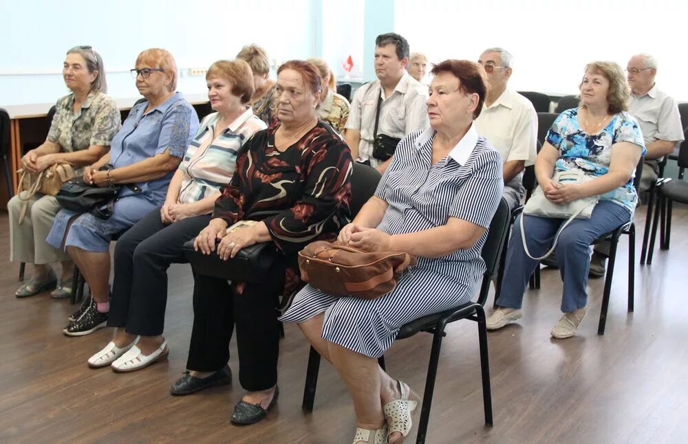 Пенсионеры в самодеятельности. Залегощь больница. Соревнование пенсионеров в Орле. Больница в Залегощи Орловской области. Долголетие орел