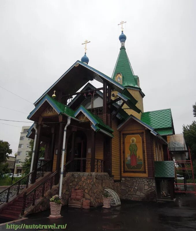 Церковь святой блаженной. Храм Ксении Петербургской Иркутск. Храм Святой блаженной Ксении Петербургской Иркутск. Церковь возле Ивано Матренинской больницы Иркутск.