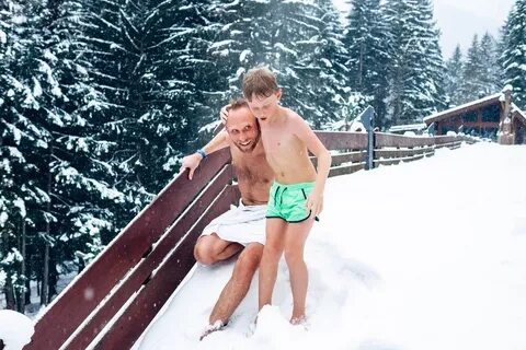 В бане с сыном видео