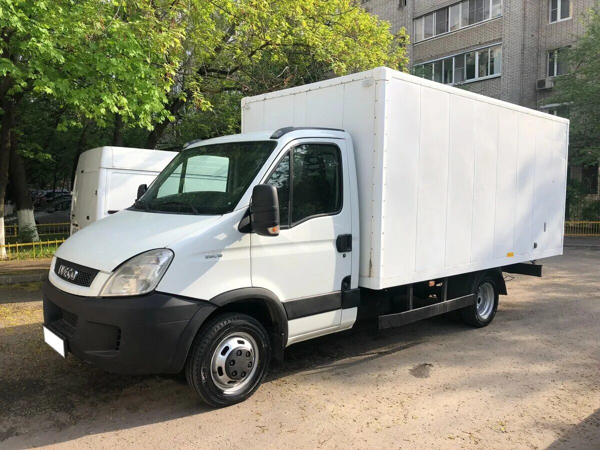 Ивеко Дейли 2011. Ивеко Дейли фургон 2011г. Ивеко Дейли 2011 года. Iveco Daily изотермический кузов.