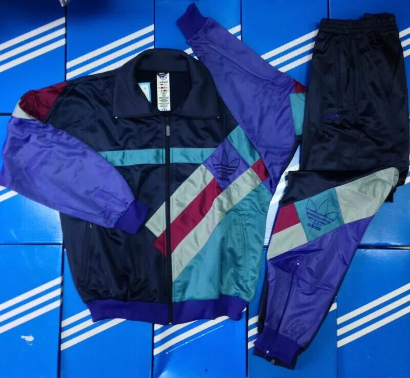 Adidas Sport олимпийка 90. Костюм адидас 80. Олимпийка adidas 90 Сальвадор. Adidas мастерка 90. Купить спортивный костюм адидас 80 90 годов