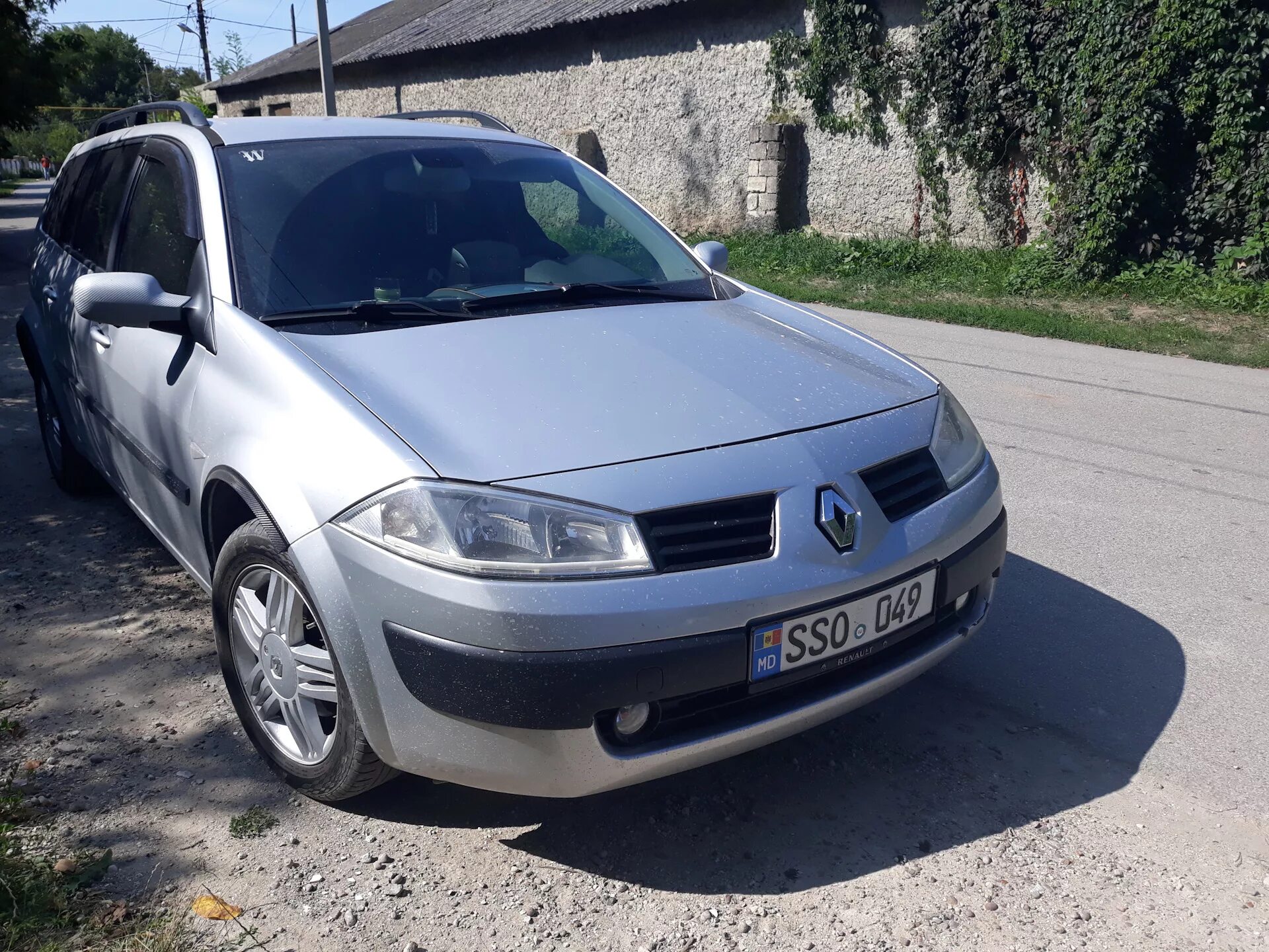 Куплю renault megane 2. Renault Megane 2 2007. Рено Меган 2 2005. Рено Меган 2 фаза 1. Рено Меган 2 2005 года.