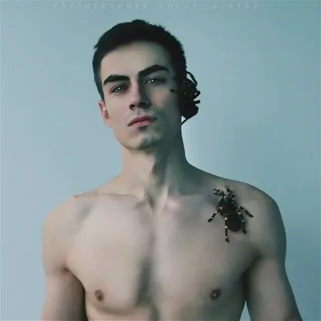 Артем Старков. Фотография из альбома 11А выпуск 2005 года. - 40 из 80 ВКонтакте