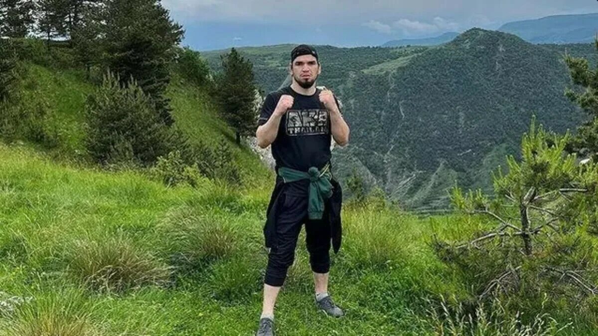 Дагестан конфликт. Граница чечни и дагестана. Чеченцы молодежь. Дагестан толпа. Зелимхан юсупов избиение толпой.